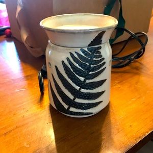 Scentsy warmer